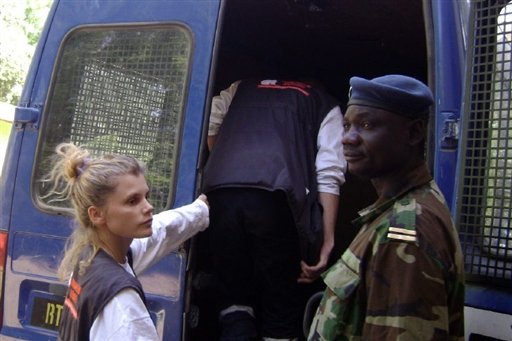 Arche de Zoè Affaire. Rientrano a Parigi i sei francesi condannati ai lavori forzati in Ciad