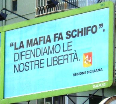 5 anni a Cuffaro. Esclusa l'aggravante mafia