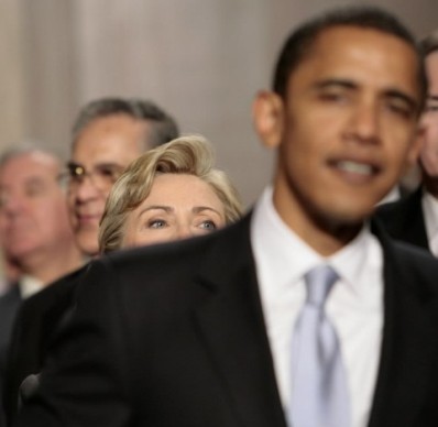 Obama, Hillary, Hillary, Obama. M'ama non m'ama. Nel segno della profezia nera