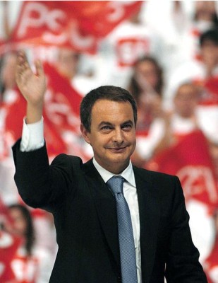 Spagna: Zapatero e il governo al femminile