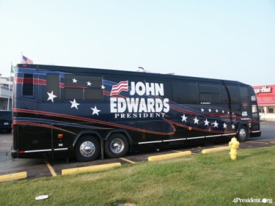 Primarie USA: John Edwards, l'ago della bilancia
