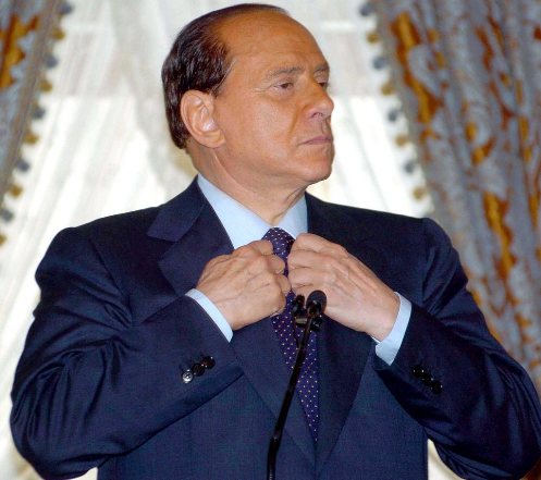 Berlusconi: "Processo breve, stop. Ai finiani: restate nel PdL, saremo riconoscenti"
