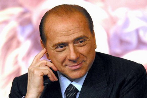 Berlusconi, "andrò avanti per il bene del Paese"