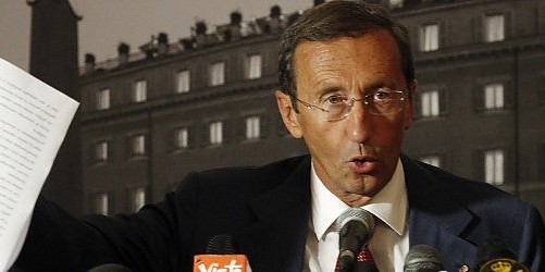 Fini: "Il Federalismo non è la Padania, si cambi la legge elettorale"