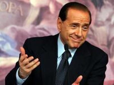 Berlusconi: "Compravendita degli onoervoli? Macchè, tutti eletti con noi"
