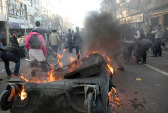 Scontri a Teheran, anche l' Iran in rivolta