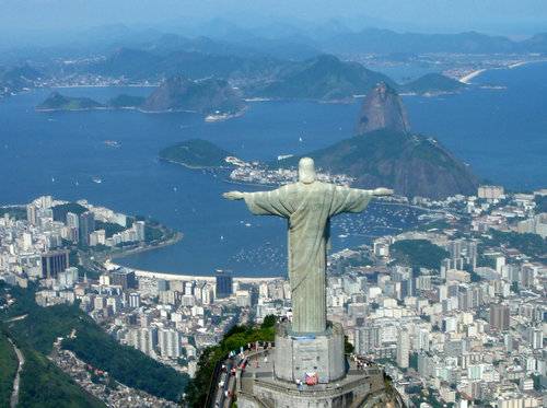 Sparatoria in una scuola di Rio de Janeiro