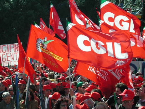  Manovra, lo sciopero della Cgil. Aderisce l'opposizione, ma Bonanni: "E' demenziale"
