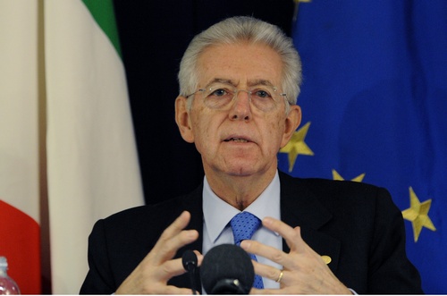 Mario Monti, oggi il voto alla manovra economica. Domani fiducia.