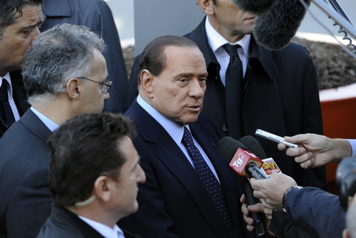 Renzi birichino e Berlusconi biricone, il siparietto continua