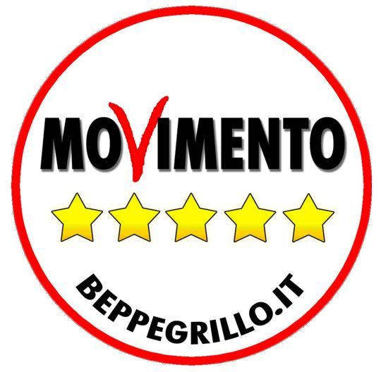 Nel Movimento 5 Stelle botta e risposta tra Casaleggio e Pizzarotti   