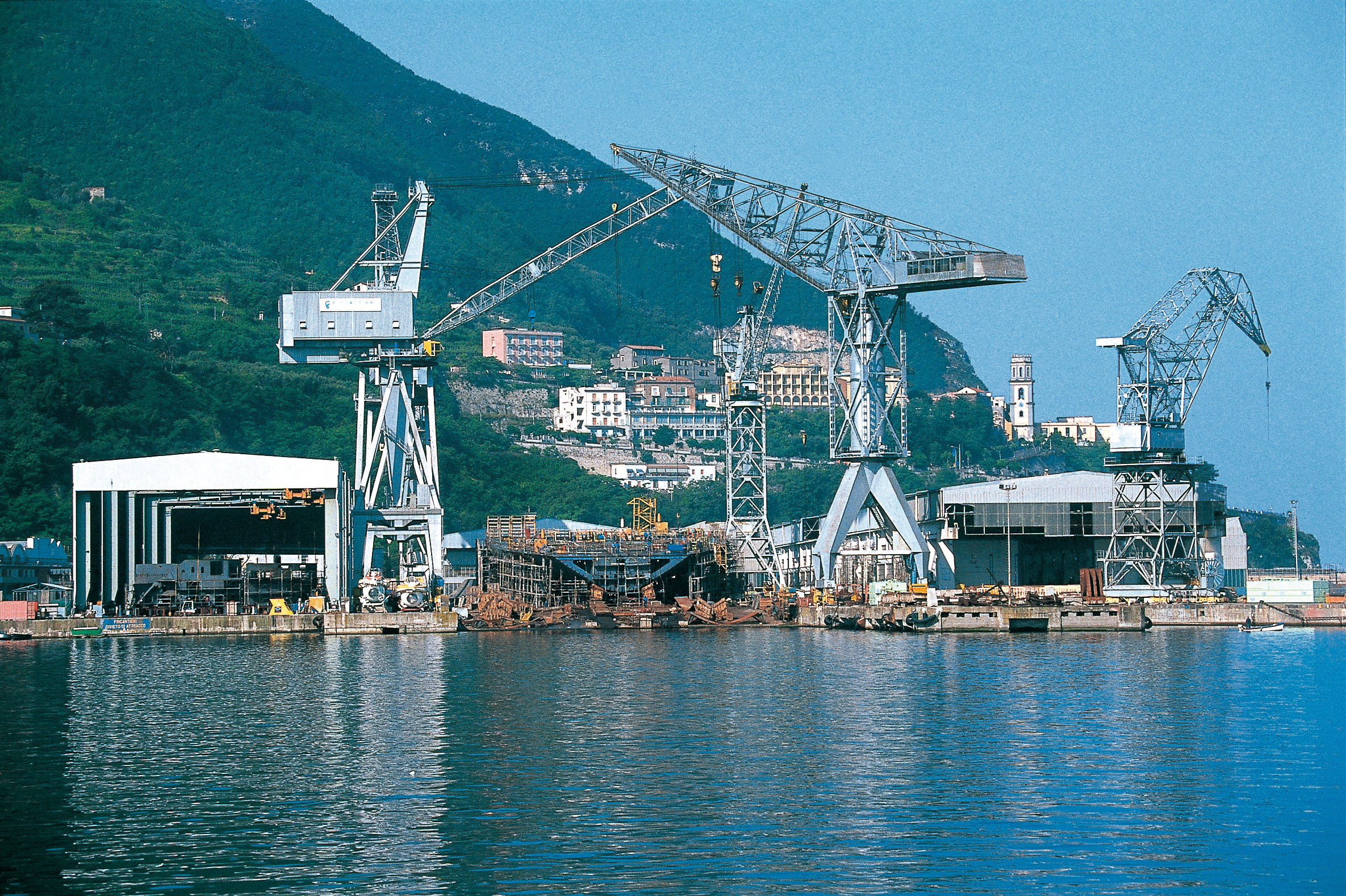 Fincantieri: la Commissione EU esamina l'acquisizione dei cantieri Chantiers de l'Atlantique